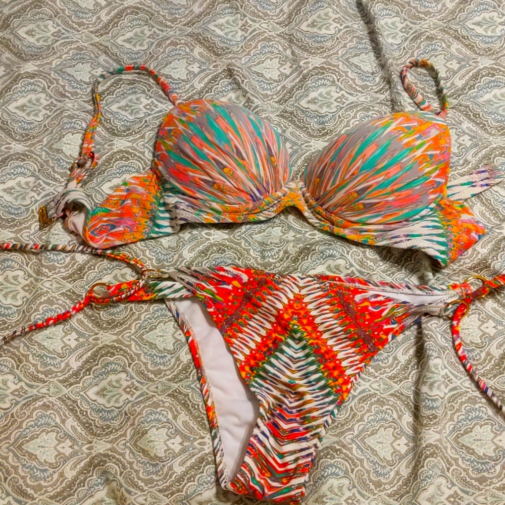 Sexy string bikini